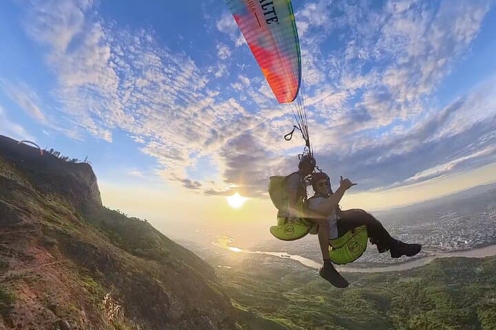 Tandem Paragliding Over Ibituruna: Sunset Flights in Governador Valadares