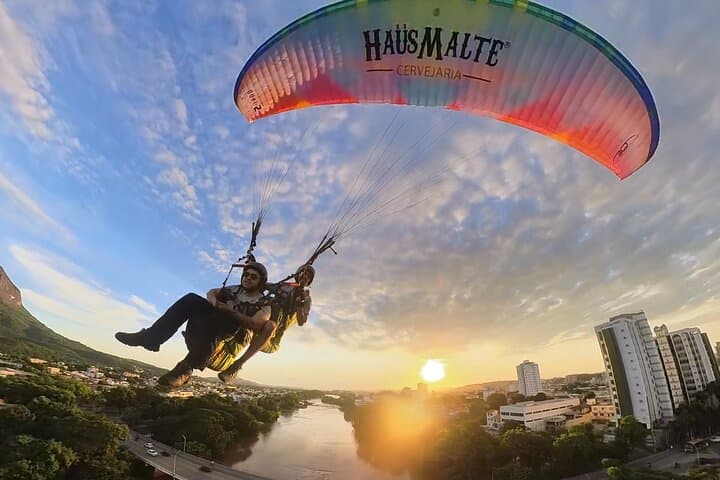 Tandem Paragliding Over Ibituruna: Sunset Flights in Governador Valadares photo 2