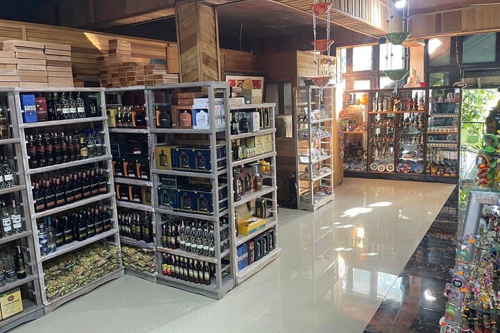 Higüey Private Half‑Day Tour from Punta Cana — Cocoa, Cigars & Basilica Visit photo 4