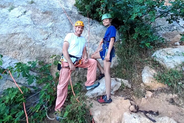 Guided Climbing in Leonidio: 4-Hour Lessons on Greece's Red Limestone Cliffs photo 3