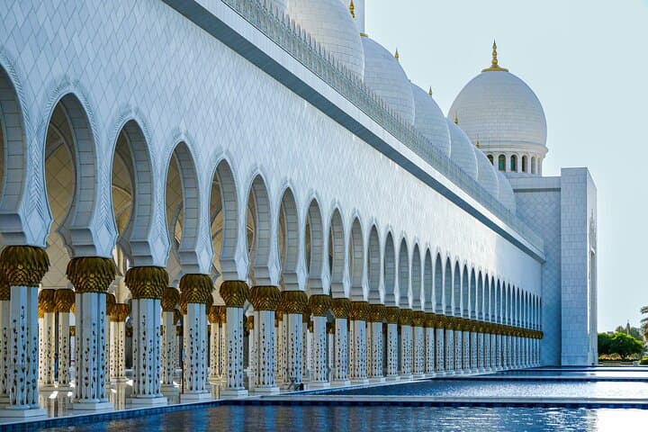 Sheikh Zayed Grand Mosque Private Tour: Insider Guide to Abu Dhabi's White Marvel photo 3