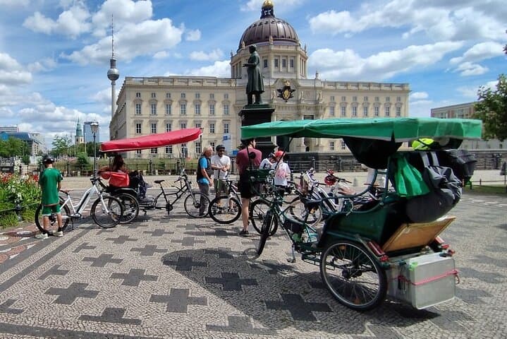 Explore Historical Berlin by Rickshaw: 3.5-Hour Guided Tour in Mitte