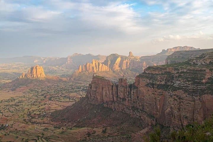Gheralta Mountains 2-Day Tour: Hike to Abune Yemata & Maryam Korkor