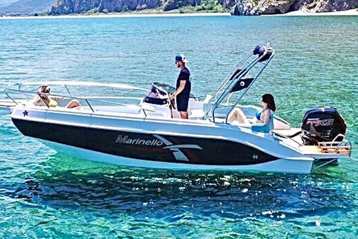 Tropea Coast of the Gods: 4-Hour Private Boat Rental to Hidden Bays