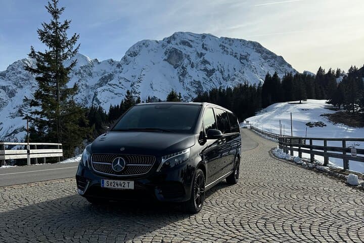 Venice to Salzburg Private Scenic Transfer with Guided Stops photo 4