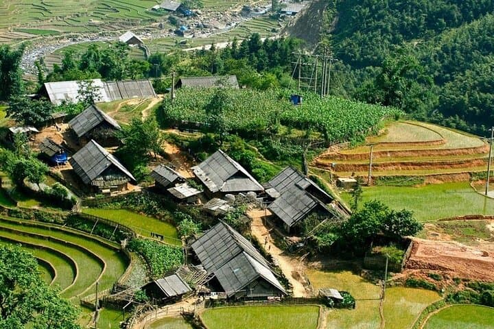 Sapa 2-Day Trek: Rice Terraces, Hmong Villages & Ta Van Valley photo 3