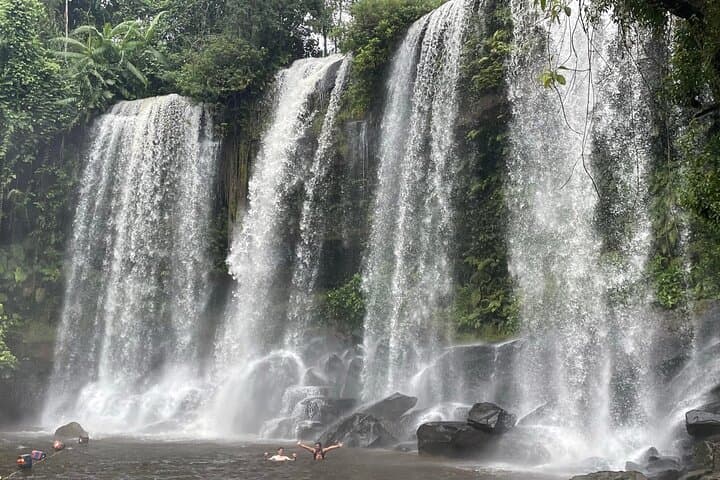 Kulen Mountain & Kampong Phluk: Sacred Waterfalls, 1,000 Lingas and Tonle Sap Sunset photo 2