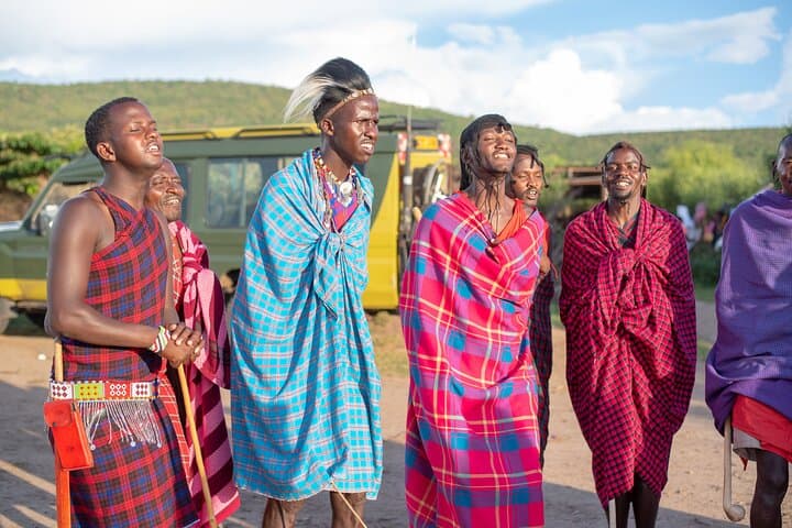8-Day Kenya and Tanzania Safari — Masai Mara, Serengeti & Ngorongoro photo 5