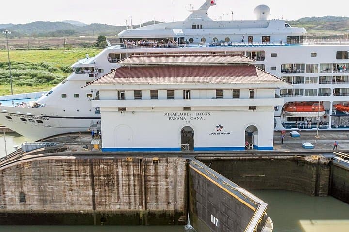 Panama Canal, Casco Viejo & Amador Causeway: Private 5-Hour Panorama Tour photo 3