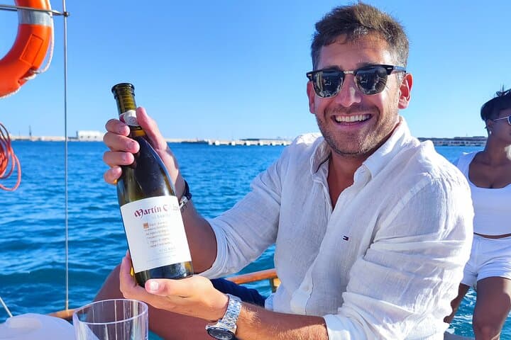 Gourmet Sailing to Portals Vells: Classic Sailboat Lunch from Palma photo 1