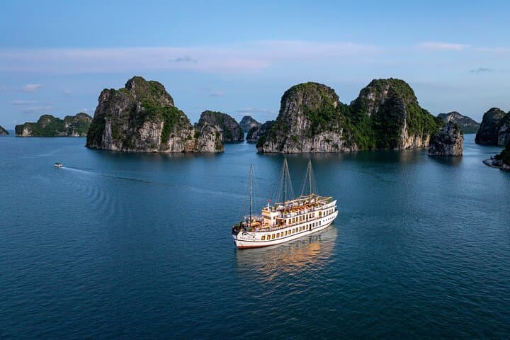 Bai Tu Long Bay Treasure Junk: 2-Day Luxury Escape Cruise from Hanoi photo 2