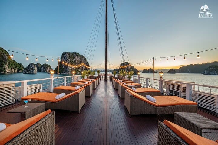 2-Day Bai Tu Long Bay Cruise from Hanoi: Kayaking, Squid Fishing & Vung Vieng Village photo 6