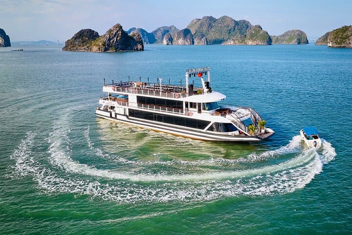 Ha Long Bay Day Cruise: Sung Sot Cave, Luon Lagoon & Titop Island (Diamond Luxury) photo 1
