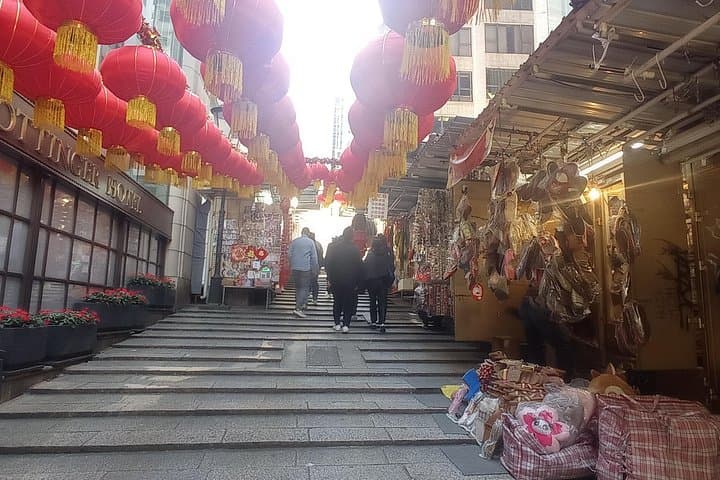 Full-Day Hong Kong Island Walking, Ferry & Beach Tour: Central to Repulse Bay photo 2