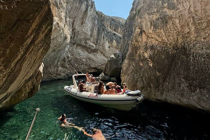 Private Speedboat to Haxhi Ali Cave & Secret Beaches from Vlore