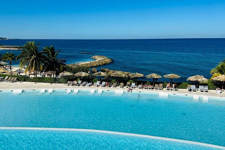 Montego Bay Floating Breakfast & Bamboo Rafting: 4-Day All-Inclusive Jamaica Escape photo 3