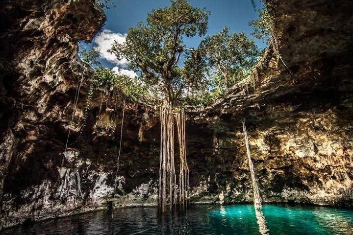 chichen-itza-cenote-xcajum-valladolid-day-tour-guide photo 6