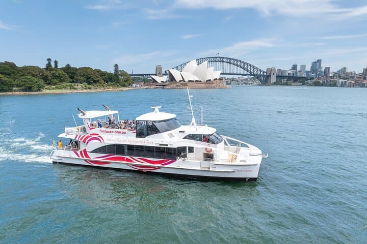Sydney Harbour 1-Hour Sightseeing Cruise from Circular Quay — Opera House & Harbour Bridge Views photo 3