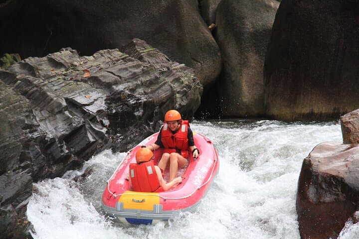 Da Nang Whitewater Rafting: 2.5 km of Rapids and Jungle Streams photo 5