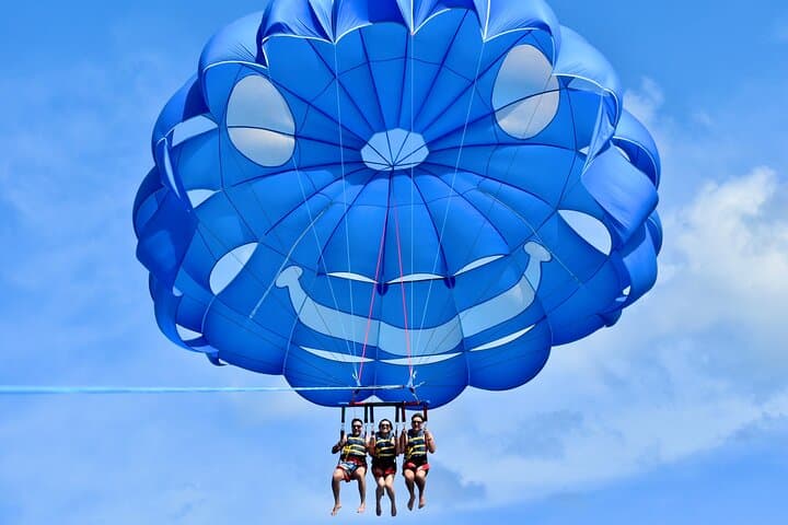 Waikiki Parasailing: Soar Above Diamond Head and Honolulu’s South Shore photo 2