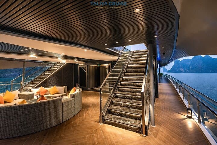 Luxury Ha Long & Lan Ha Bay Cruise: Jacuzzi, Kayaking & Local Cuisine photo 4