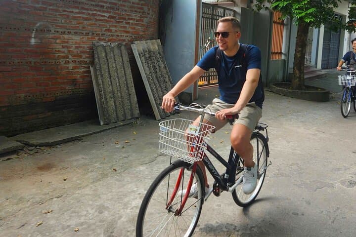 Explore Duong Lam Ancient Village & Traditional Crafts — Hanoi Day Tour photo 3