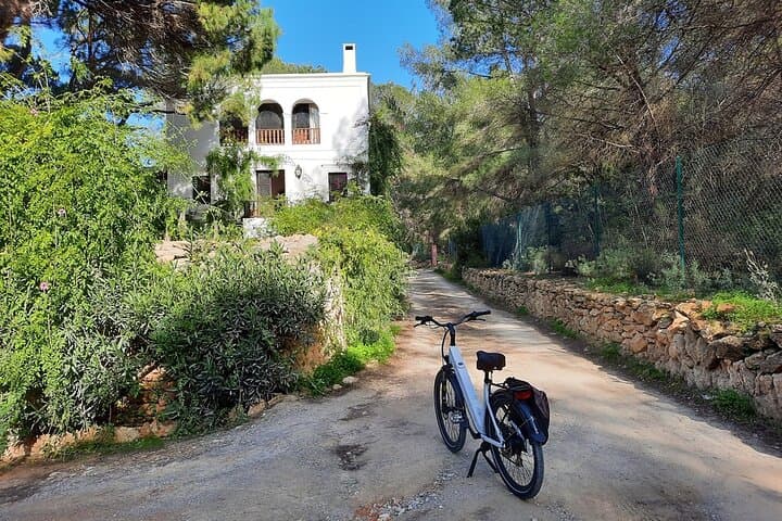 Discover Ibiza by E-Bike: Santa Gertrudis Village Tour photo 3