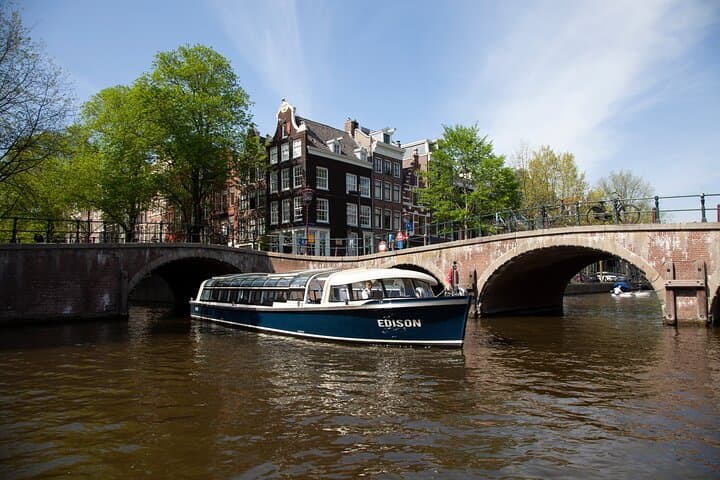Amsterdam Canal Cruise and Van Gogh Museum Timed Entry photo 5
