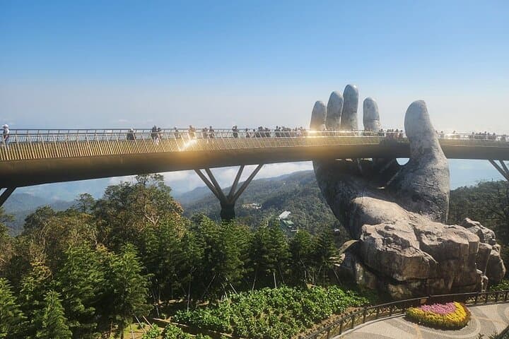 Golden Bridge & Hoi An Night Market Tour from Da Nang: Ba Na Hills Cable Car and Sampan Cruise