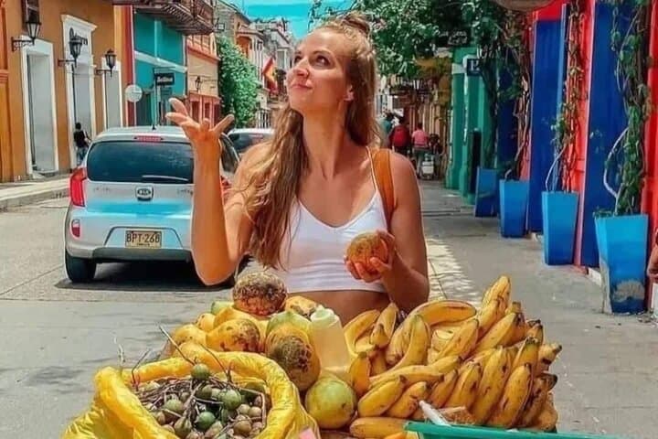 Cartagena & Getsemaní Tour with Bourdain-Style Bazurto Lunch