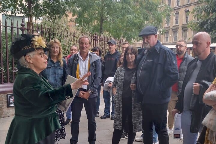 Jack the Ripper Whitechapel Walking Tour with Fish & Chips in London photo 3