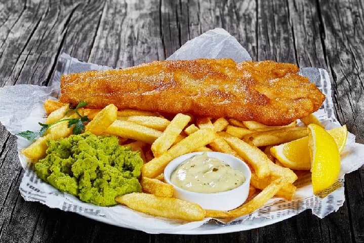Jack the Ripper Whitechapel Walking Tour with Fish & Chips in London photo 4