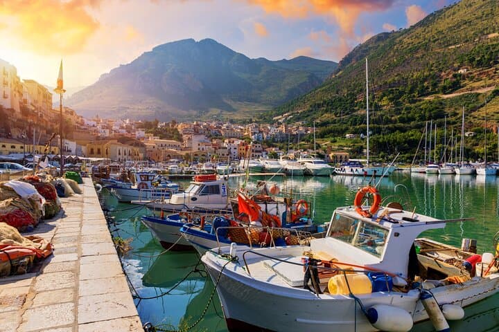 8-Day Sicily Island of Treasures: Mt Etna, Taormina & Valley of the Temples Tour photo 4