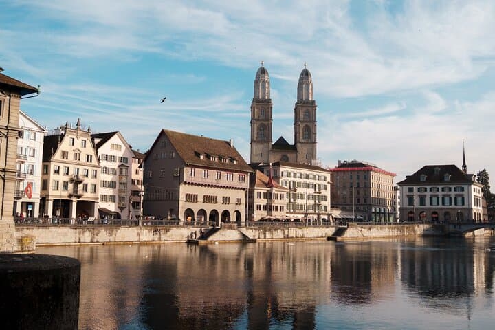 Zurich to Rhine Falls and Lindt: A Full-Day Chocolate and Waterfall Experience photo 5