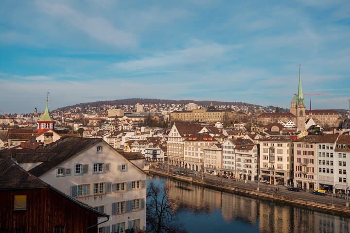 Zurich to Rhine Falls and Lindt: A Full-Day Chocolate and Waterfall Experience photo 6