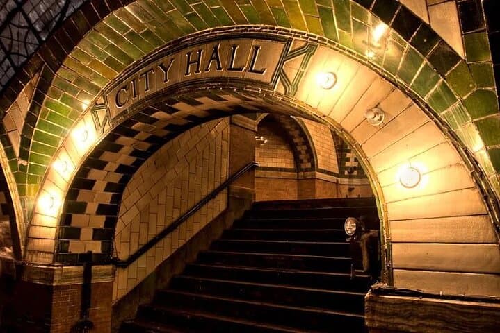 Inside NYC’s Subway: Private Guided Tour From Union Square