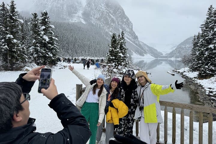 Moraine Lake and Lake Louise Shuttle: Half-Day Sightseeing from Banff photo 5