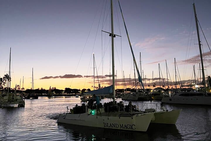 Waikiki Catamaran Friday Night Fireworks Sail — BYOB Ocean Viewing photo 3