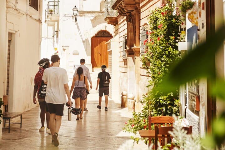 E-Bike Focaccia and Wine: Alberobello to Locorotondo 20km Culinary E‑Bike Tour photo 4