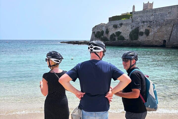 Coastal E‑Bike Ride from Monopoli: Sandwiches, Wine and Fruit-Picking in Puglia photo 2