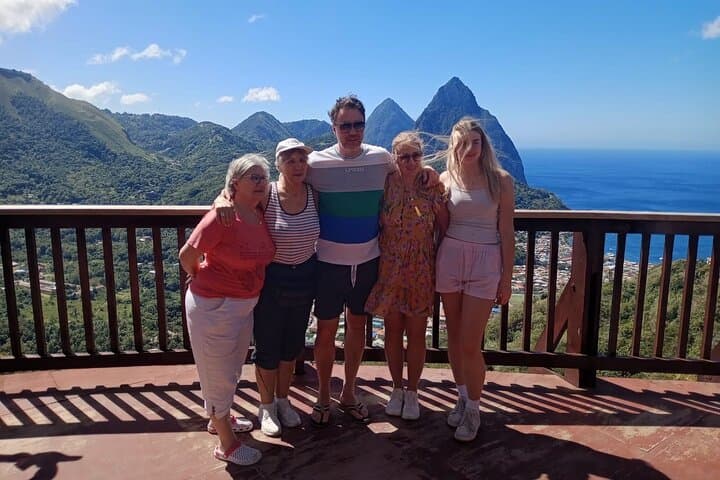 Private Customizable St. Lucia Day Tour — Sulphur Springs, Pitons & Local Flavors photo 3