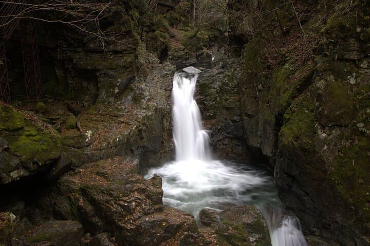 E-Bike Short Course in Hida-Osaka: Gandate Park, Mitsudaki Falls & Hanamomo Roadside Station photo 4