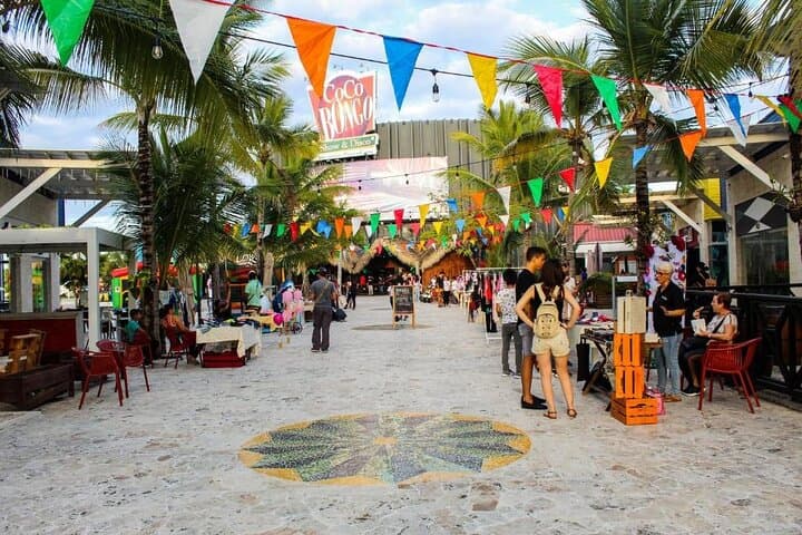Punta Cana Shopping Tour: Larimar, Mamajuana & Local Crafts
