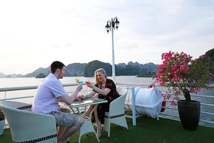 Ha Long & Lan Ha Bay 2-Day Velar Cruise from Hanoi — Balcony Cabin, Kayaking & Caves photo 3
