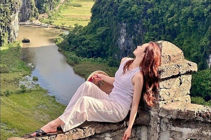 Ninh Binh in One Day: Hoa Lu, Tràng An Boat Ride & Mua Cave Viewpoint photo 2