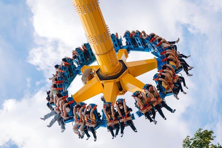 Dream World Bangkok: Unlimited-Rides Guide for Families and Thrill-Seekers photo 2