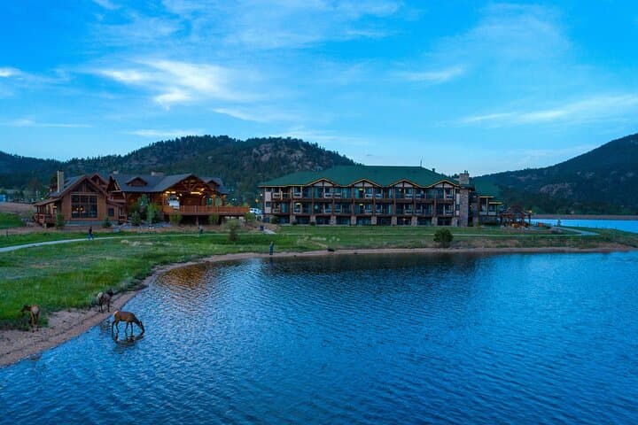 Exploring Colorado’s Iconic Mountain Towns: A Small Group Day Tour from Denver