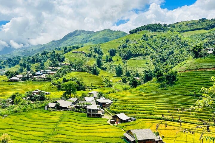 Full-Day Sapa Trek: Lao Chai & Ta Van Muong Hoa Valley Hike photo 3