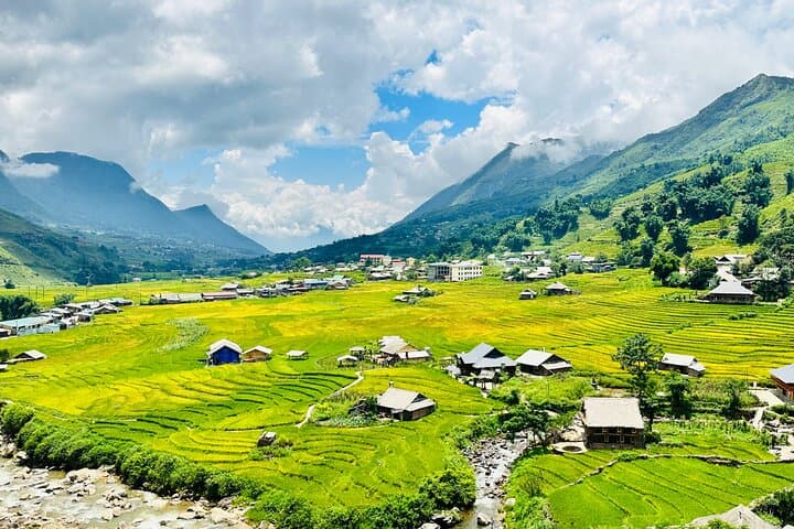 Full-Day Sapa Trek: Lao Chai & Ta Van Muong Hoa Valley Hike photo 4