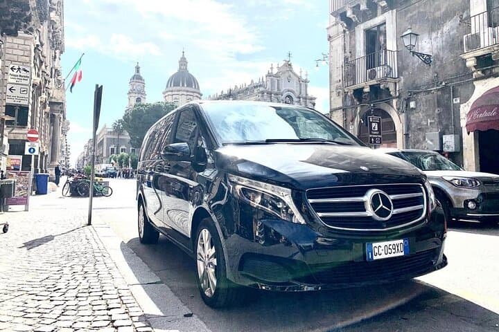 Private Mercedes Transfer from Siracusa to Catania Airport photo 4